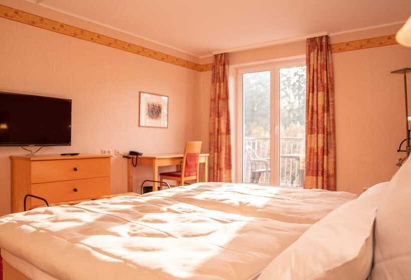 Полулюкс, Lowenstein