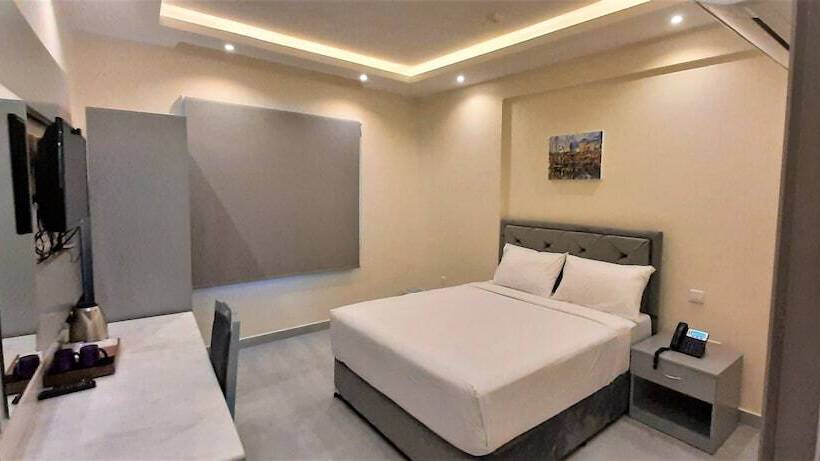 اتاق استاندارد با چشمانداز کوهستان, Naseem