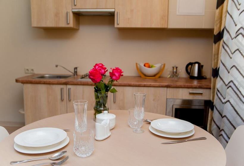 شقة غرفة واحدة, Modern History Apartments