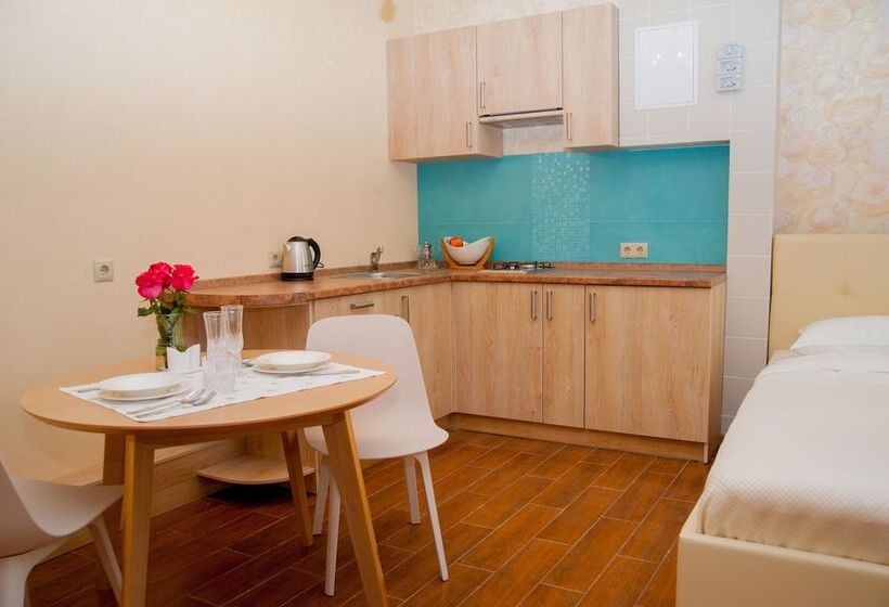 شقة غرفة واحدة, Modern History Apartments