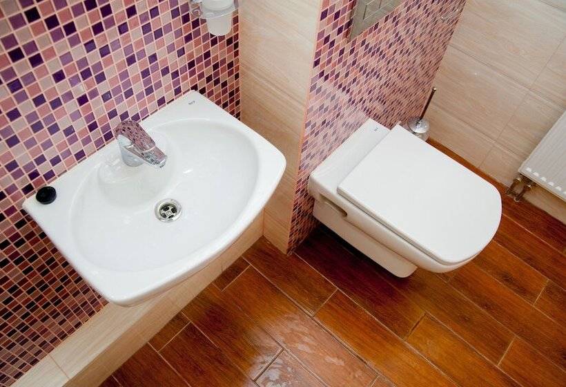 شقة غرفة واحدة, Modern History Apartments