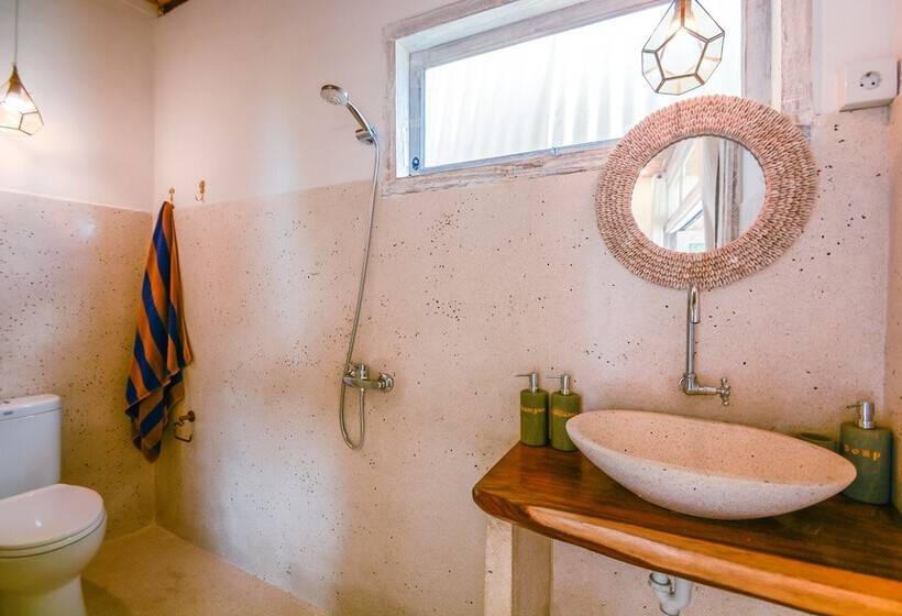 Quarto Deluxe com Sacada, Le Cliff Bali