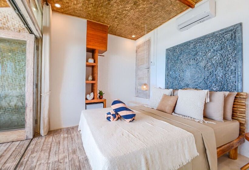 Quarto Deluxe com Sacada, Le Cliff Bali