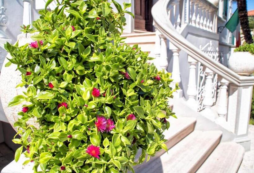 스탠다드 스튜디오, Residence Villa Piani