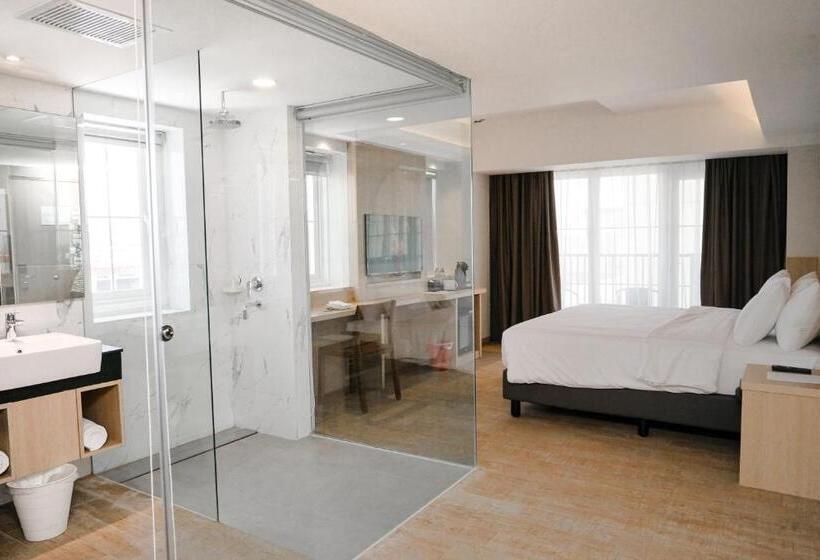 غرفة بريميوم مع إطلالات, Aveta Hotel Malioboro