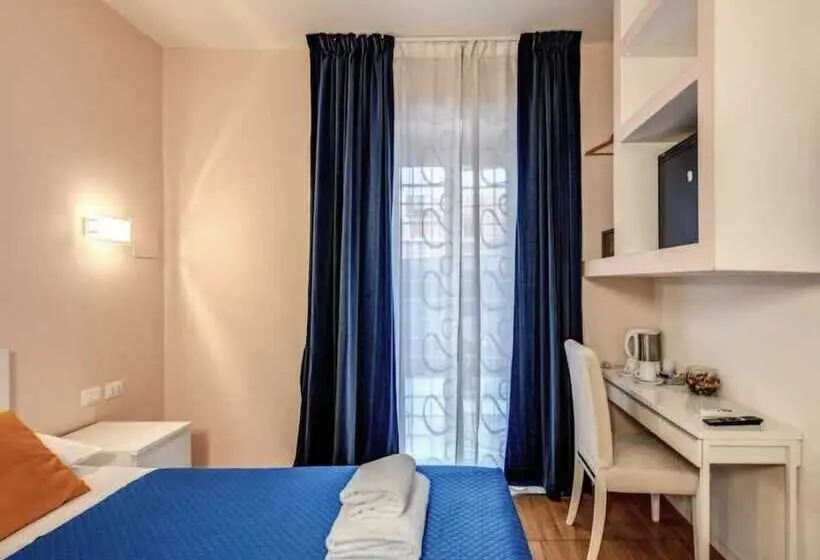اتاق استاندارد سه نفره, Residenza Giulia Al Colosseo