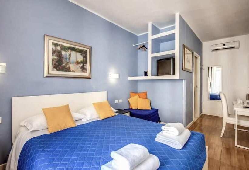 חדר סטנדרט לשלושה, Residenza Giulia Al Colosseo