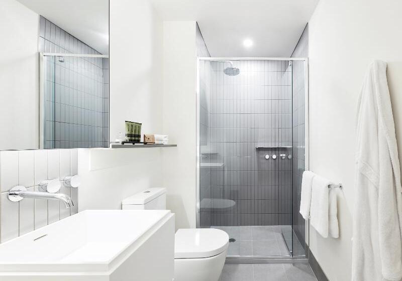 شقة غرفتين, Shadow Play By Peppers