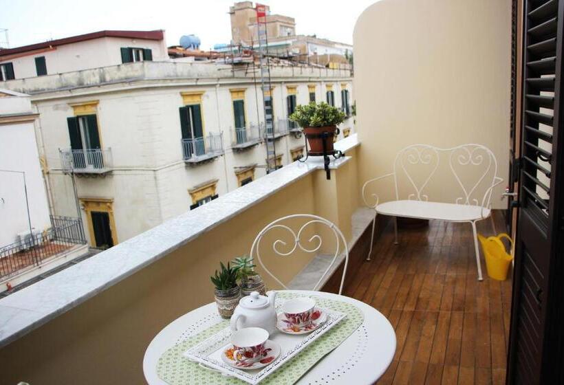 اتاق لوکس, B&b Vivere Palermo