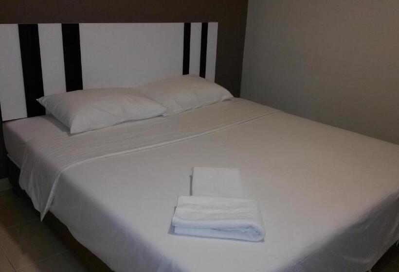 اتاق سوپریور با تخت بزرگ, Five