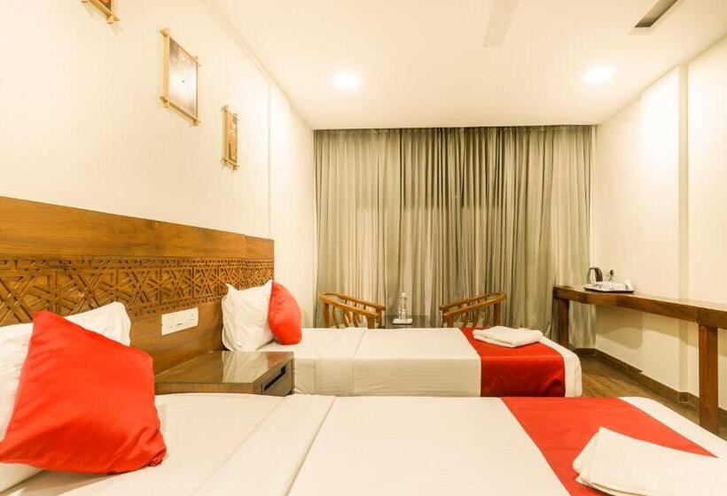 غرفة ديلوكس, Kings Calicut