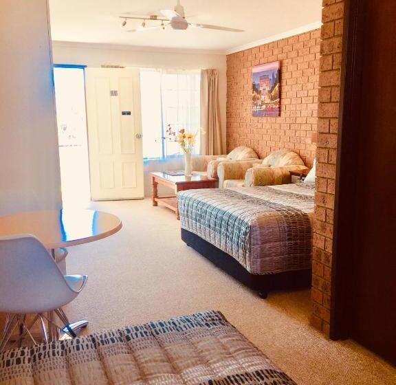 חדר סטנדרט, Colonial Motor Inn Pambula