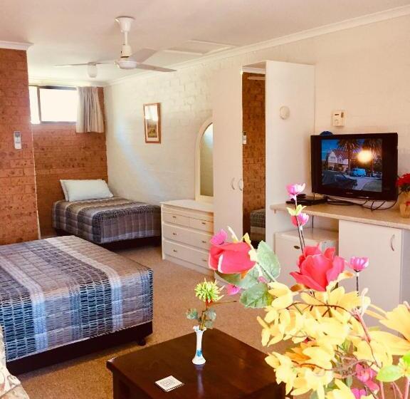 חדר משפחתי, Colonial Motor Inn Pambula