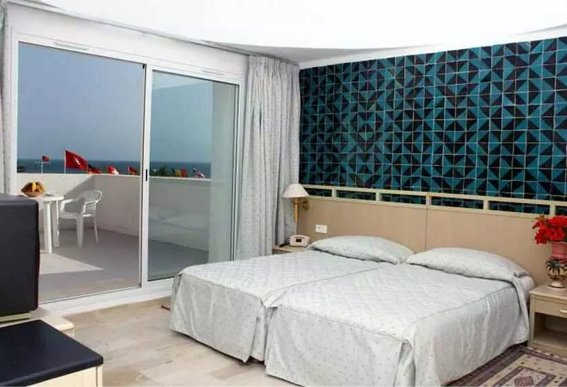 بانگلوی استاندارد, El Mouradi Djerba Menzel