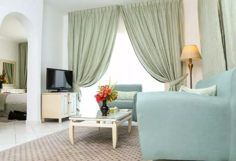 استودیوی استاندارد, Golden Carthage Residences