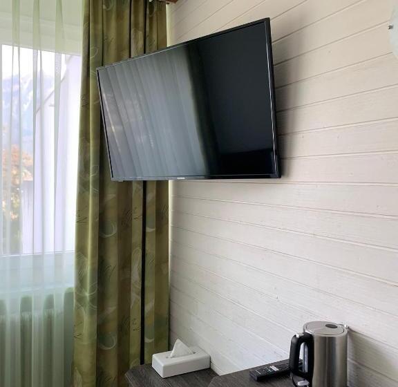 标准间, Merkur West Station