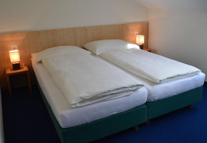 이코노미 룸 공용욕실, Central Hotel Post