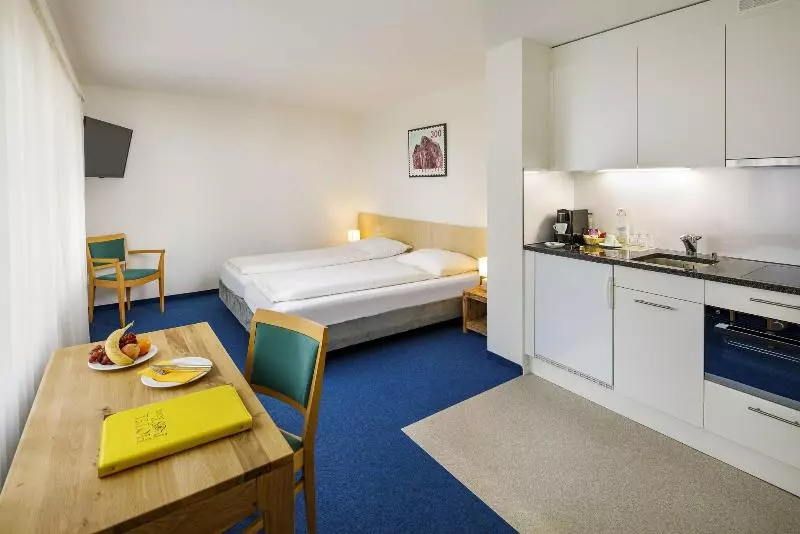 Chambre Supérieure, Central Hotel Post