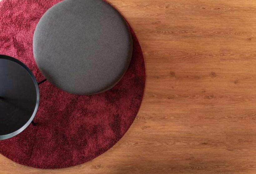 غرفة عائلية, Stockalperhof