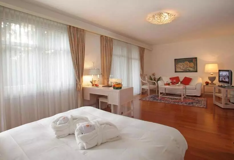 اتاق لوکس, Villa Sassa