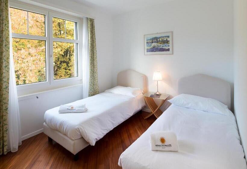 Suite with lake view, Villa Sassa