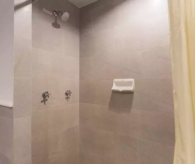 اتاق لوکس با چشم‌انداز استخر, Phuket Orchid Resort And Spa