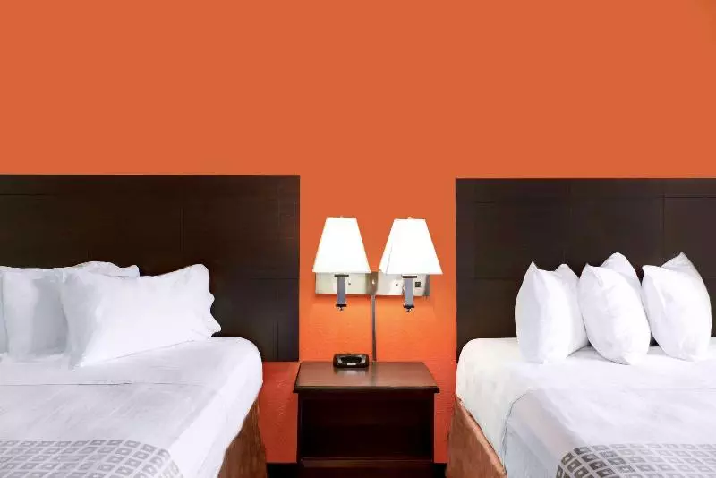 اتاق لوکس با چشم‌انداز باغ, Phuket Orchid Resort And Spa