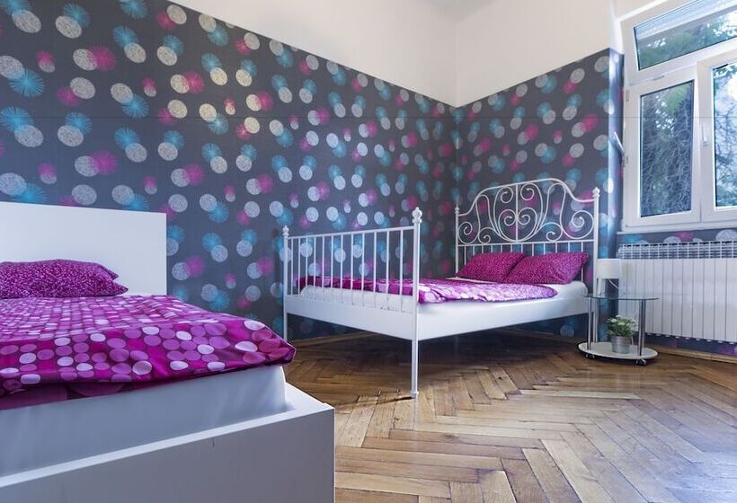 חדר סטנדרד יחיד חדר אמבטיה משותף, Guesthouse Centar 2