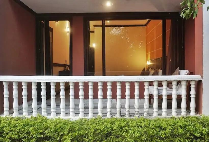 اتاق لوکس, Headquarter Khajuraho