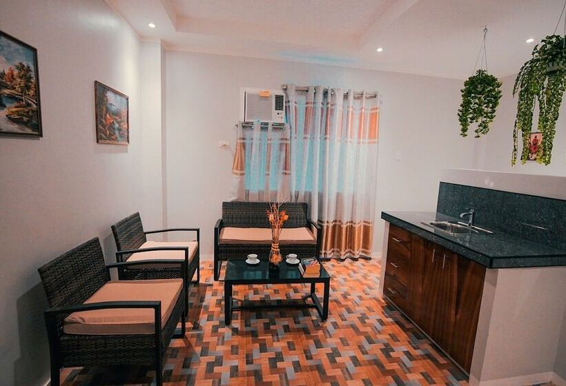 استودیوی لوکس, Kingswick Residences & Lodge