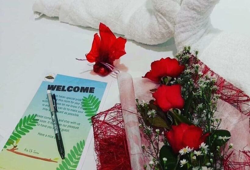 استودیوی لوکس, Kingswick Residences & Lodge