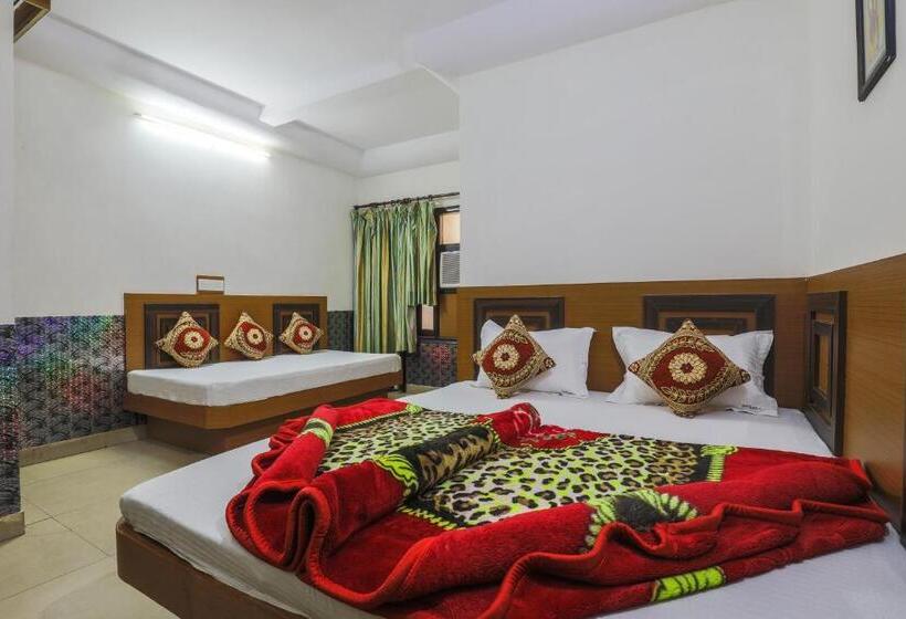 غرفة أساسية ثلاثية, Sweet Home Dx I Nearby New Delhi Railway Station