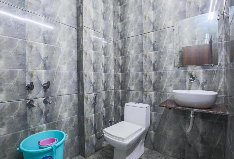 غرفة أساسية ثلاثية, Sweet Home Dx I Nearby New Delhi Railway Station