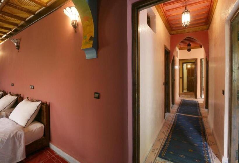 غرفة قياسية ثلاثية, Atlas Imoula