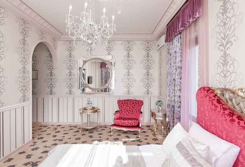 سوییت, Villa Italy