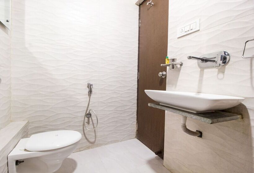 豪华房间, Fabexpress Travelers Lodge