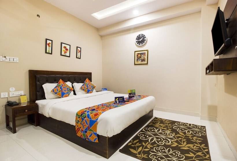 豪华房间, Fabexpress Travelers Lodge