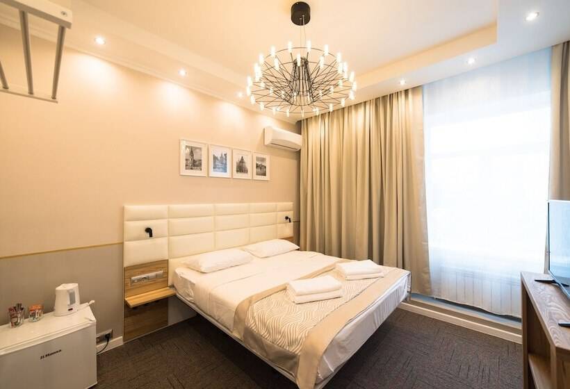 Номер Superior, Kaminn