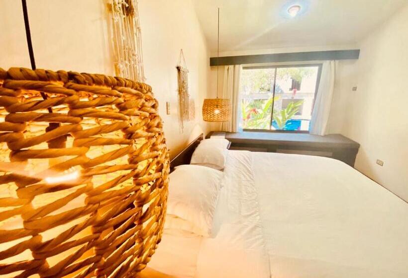 스탠다드 룸 킹사이즈 침대, Mango Airport