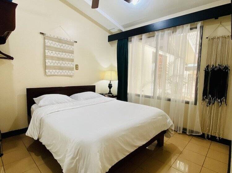 스탠다드 싱글 룸, Mango Airport