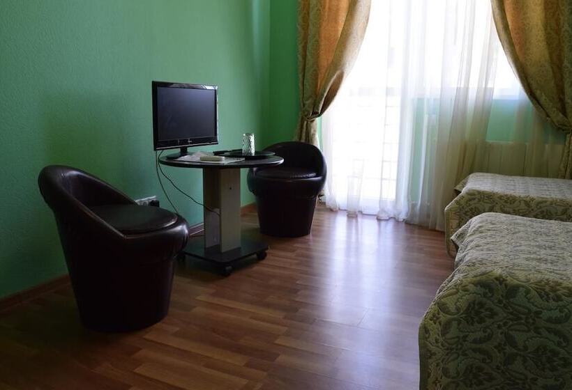 اتاق استاندارد با بالکن, Niagara Falls