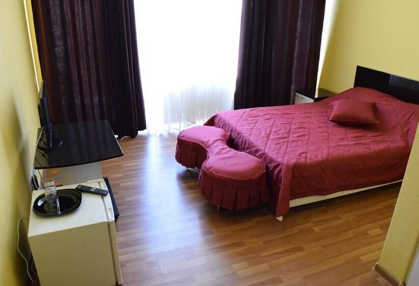 اتاق استاندارد, Niagara Falls