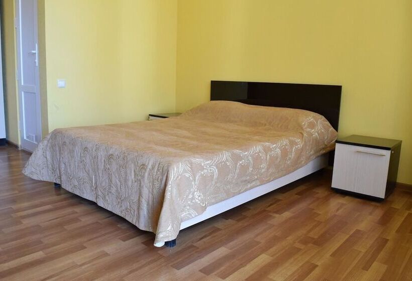 اتاق استاندارد, Niagara Falls