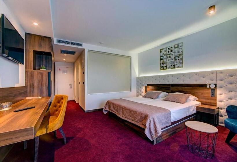 اتاق لوکس, Scala D Oro