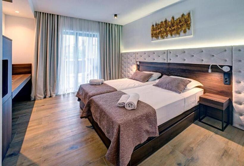 اتاق استاندارد برای معلولان, Scala D Oro