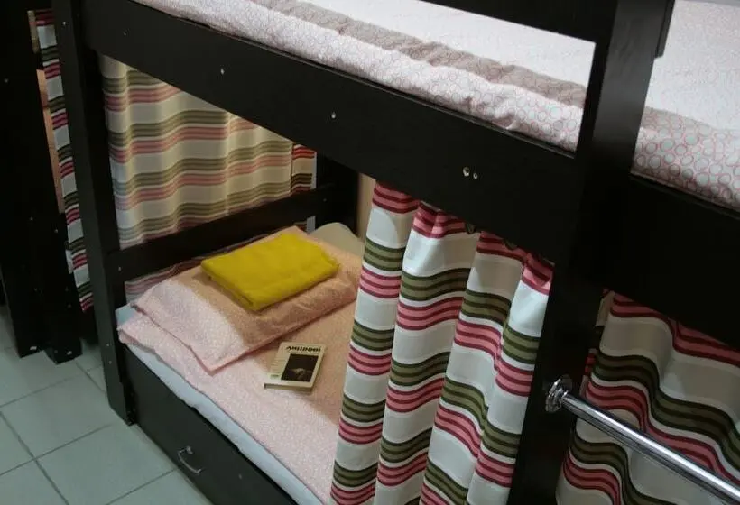 ルームシェアのワンベッド, Like Hostel Tolyatti Sportivnaya