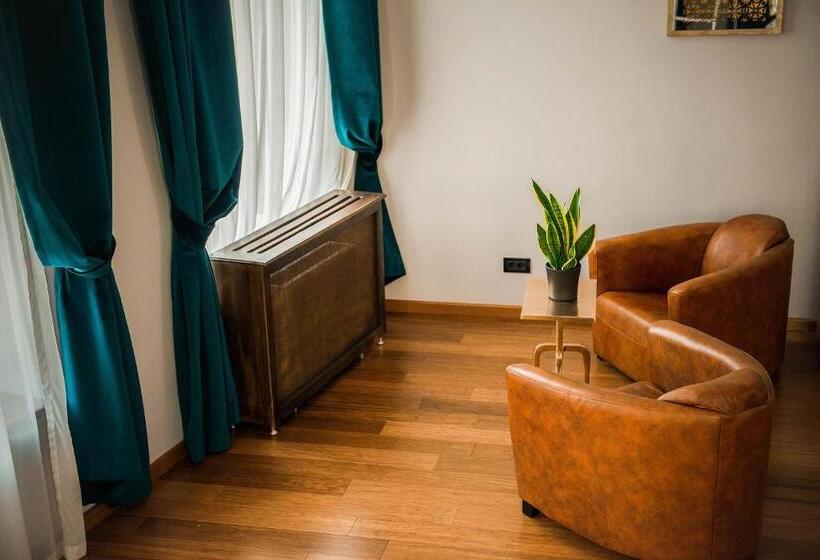 جناح سوبيريور مطل علي البحر, Casa Hrisicos