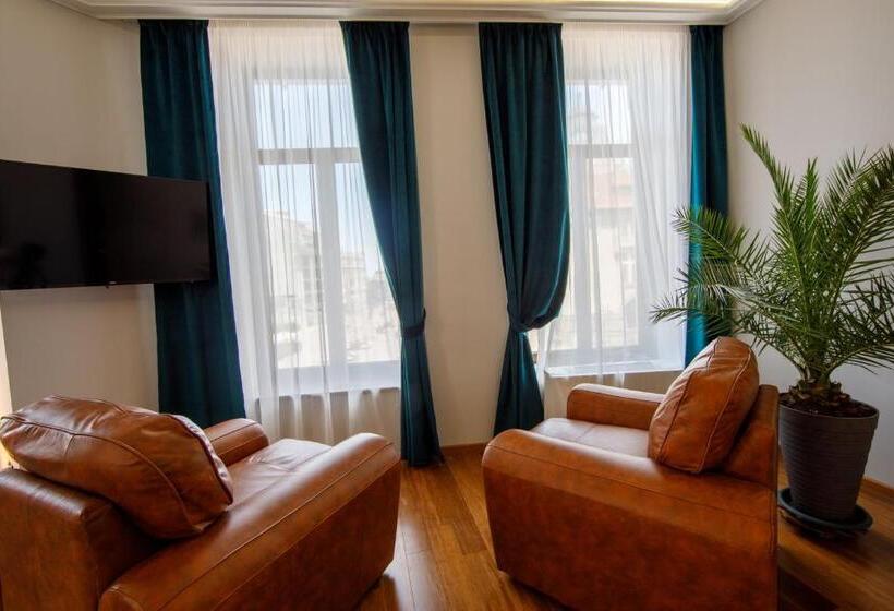 جناح سوبيريور مطل علي البحر, Casa Hrisicos