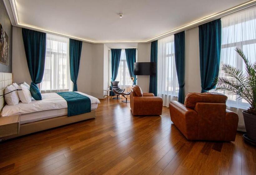 جناح سوبيريور مطل علي البحر, Casa Hrisicos