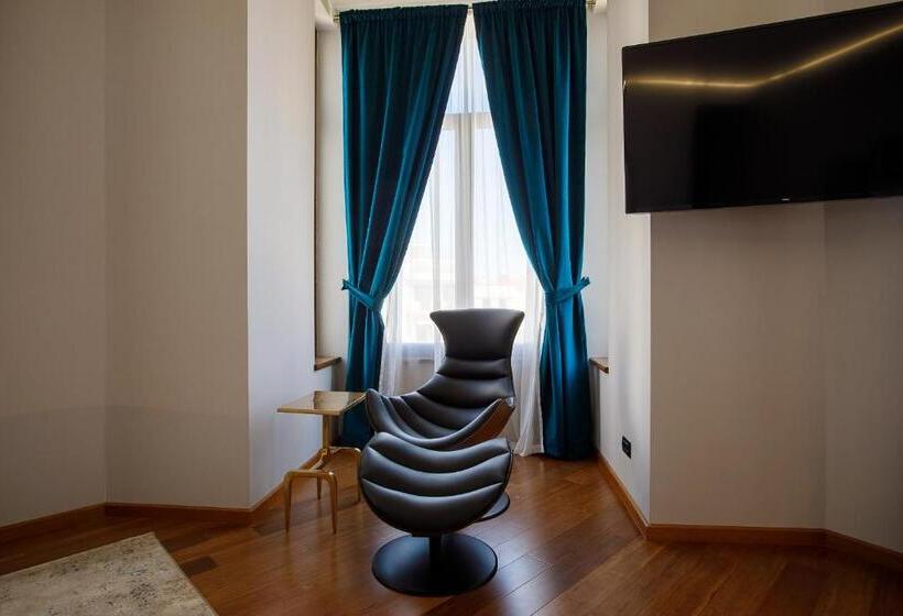 جناح سوبيريور مطل علي البحر, Casa Hrisicos